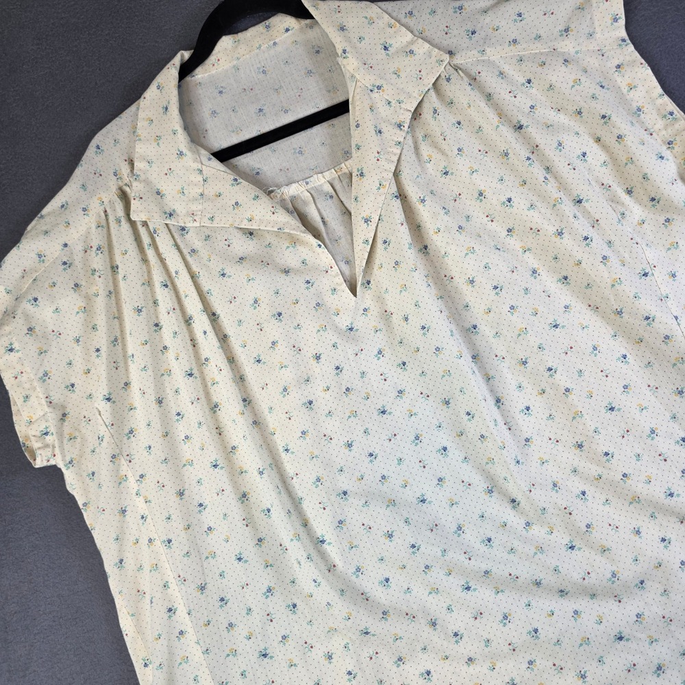 Hamdmade Blouse Women 2XL Paper Bag Ivory Floral Ditsy Print V-Neck Short Sleeve